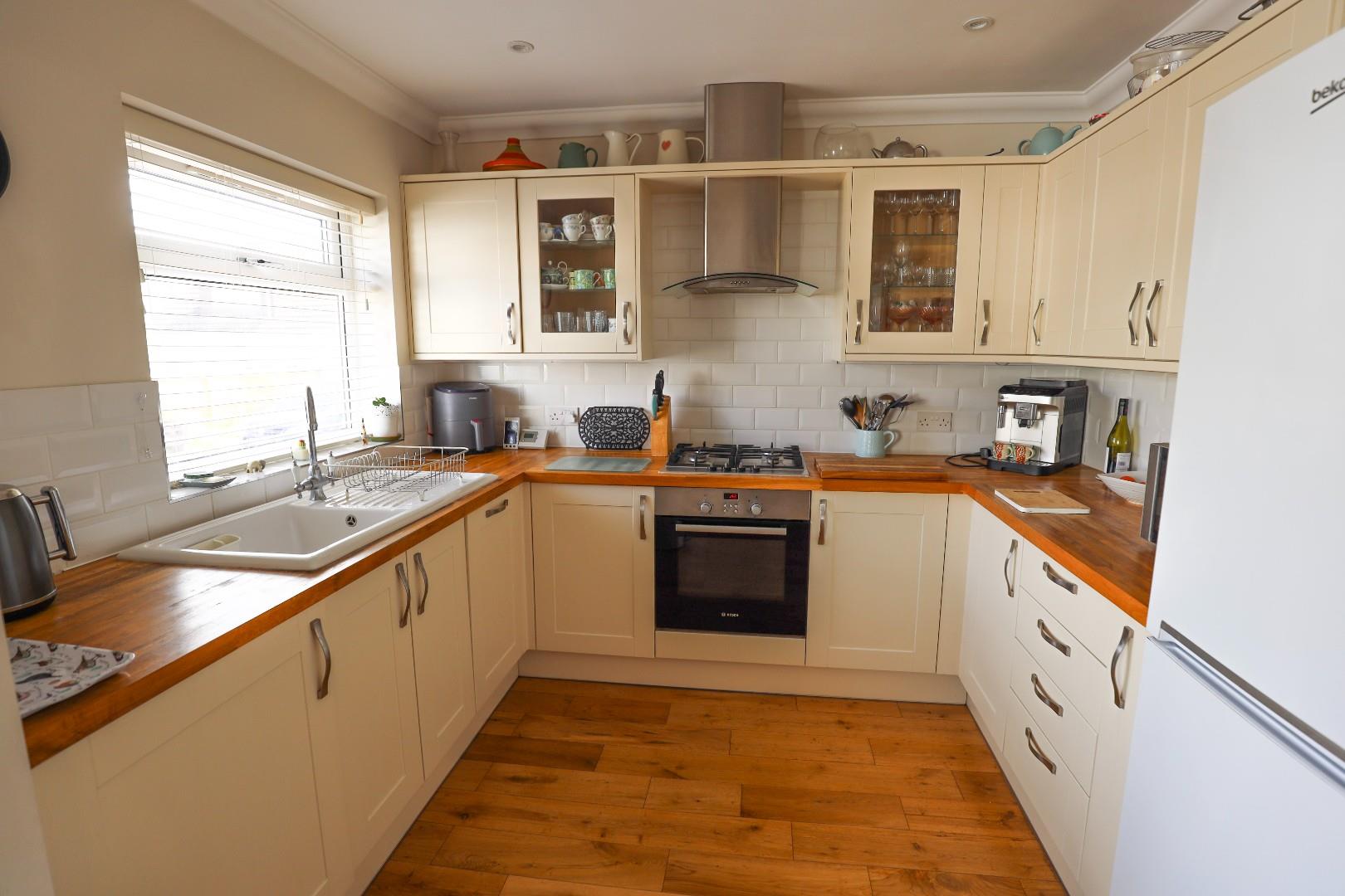 4 Seys Close, Cowbridge, Vale of Glamorgan, CF71 7BW